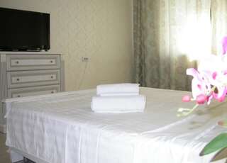 Апартаменты 1× комнатная квартира Алматы Апартаменты с 2 спальнями-12