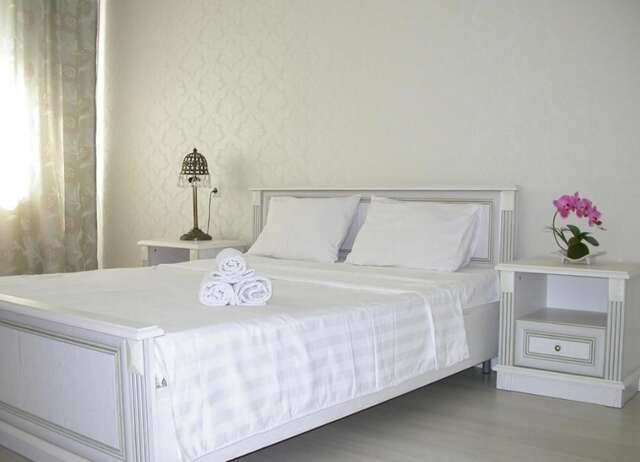 Апартаменты 1× комнатная квартира Алматы-8